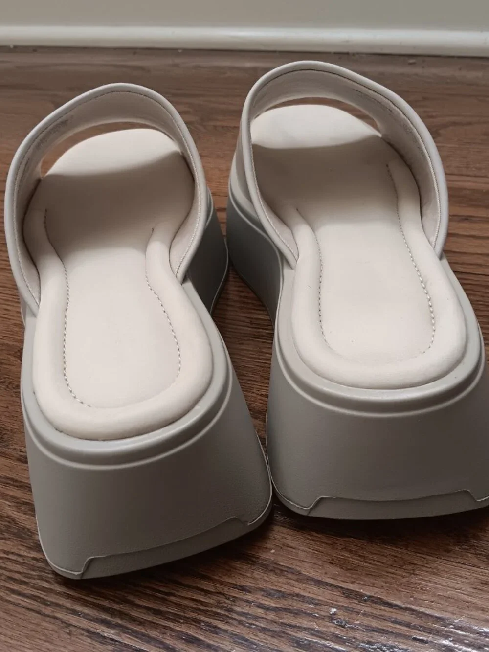Vagabond Courtney 2 Off-White Leather Platform Slide Sandals - Size EU 39 / US 9